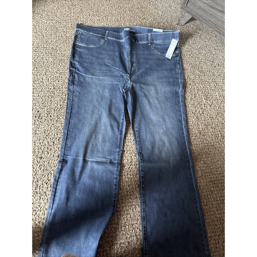 Women's Terra  & Sky Bootcut Jeans  4X NWT , Stretch Pull Up